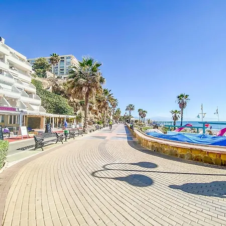Beachside In Apartment Torremolinos
